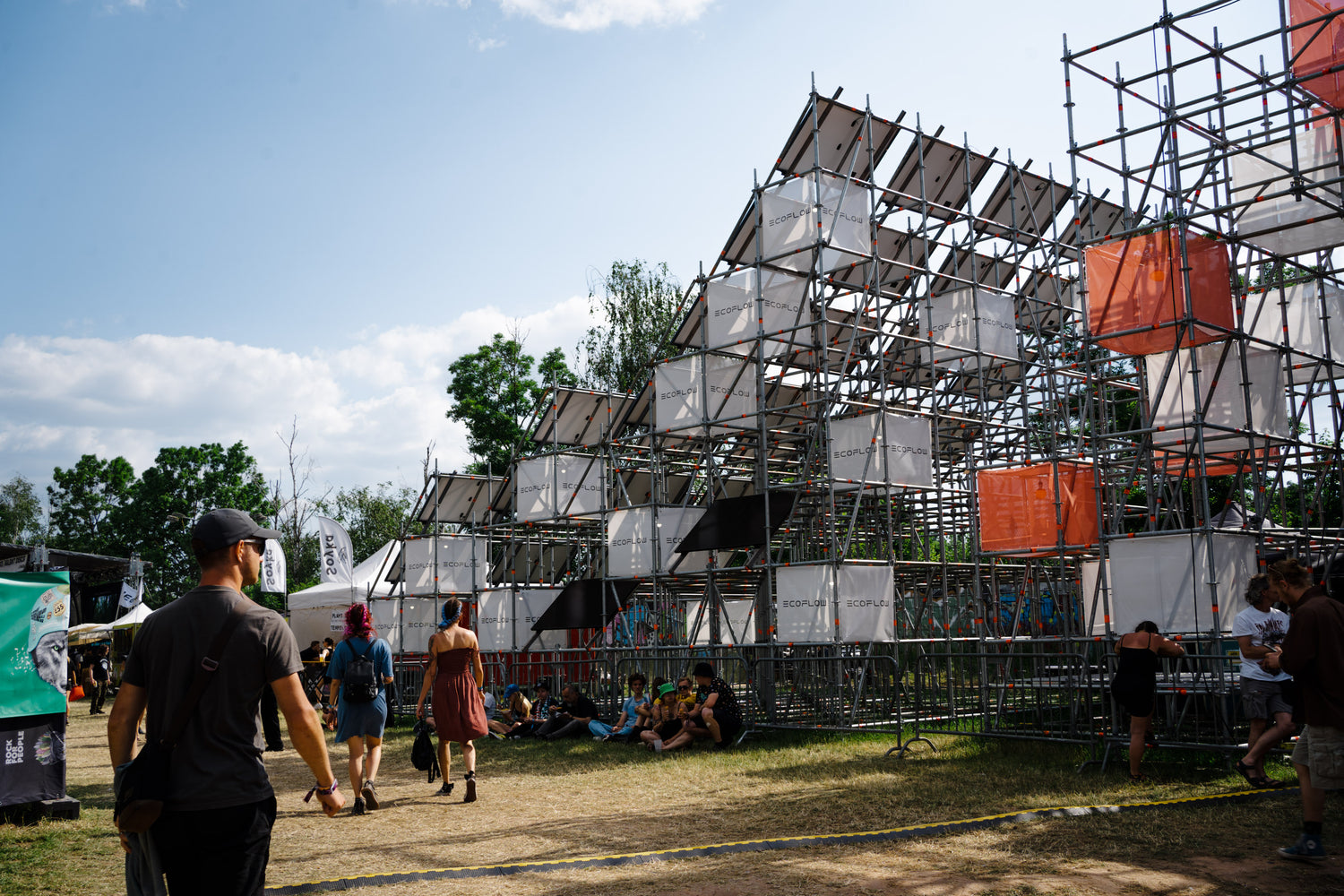 Jak solární energie promluvila do Rock for People 2023